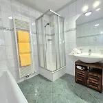 Haus Berghof Daire Bad Gastein